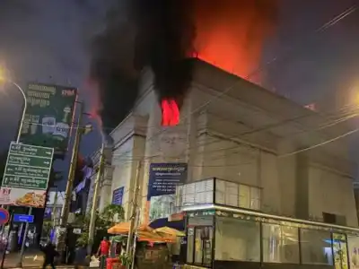 快讯！昨晚金边一著名夜店发生大火