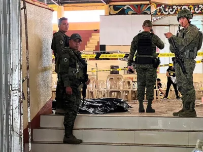 菲律宾军击毙九名激进组织成员 包括三名大学爆炸案嫌犯