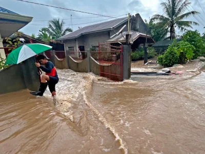 棉兰佬岛洪水和山体滑坡造成16人死亡