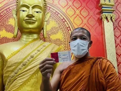 泰国住持买彩票中600万铢！佛祖赐予幸运！