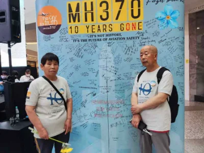 马航MH370失联10周年｜中国籍父母10年花费一百多万 “我们要知道真相”