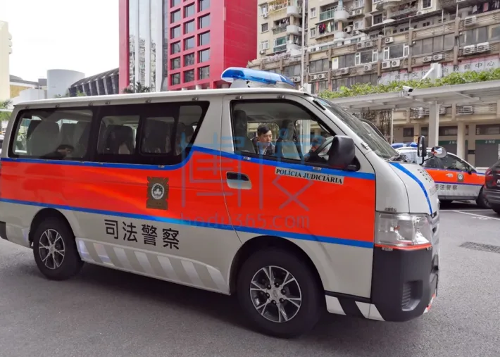 司警局門口341.jpg