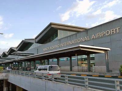 马尼拉机场一安检人员偷中国旅客财物被解雇