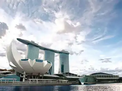 滨海湾金沙在新加坡赌场限制收紧下重开