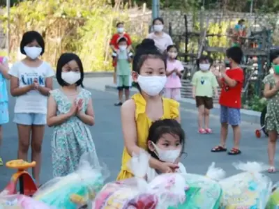 越南因疫情成“新冠孤儿”需要特别的关照