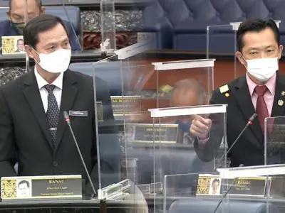 避而不谈22次特别开彩 马来西亚副部长遭议员轰”没水准“