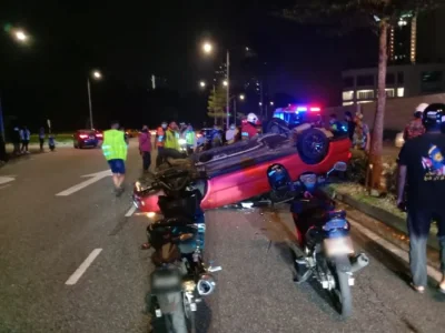 马来西亚2位女子好心相助遇车祸　遭轿车从后猛撞酿2死2伤