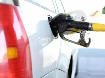 油荒来袭？老挝万象油价飙升多地加油站“无油可加”！难道有人囤油？