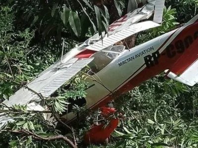 菲律宾达沃地区一教练机坠毁 机上两人仅轻伤