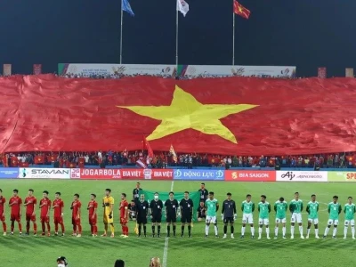 第31届东运会男足比赛：越南队首战以3比0击败印尼队 取得开门红