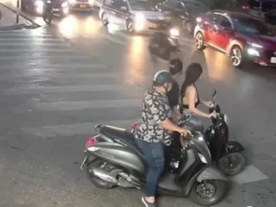 河内两美女等红绿灯时遭“咸猪手”袭击，网友称：穿的太少