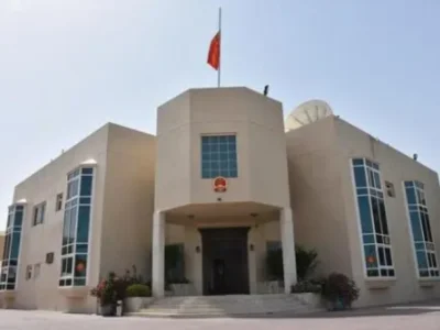 中国驻阿联酋大使馆关于自第三国经阿联酋阿布扎比中转赴华人员申请健康码的提醒