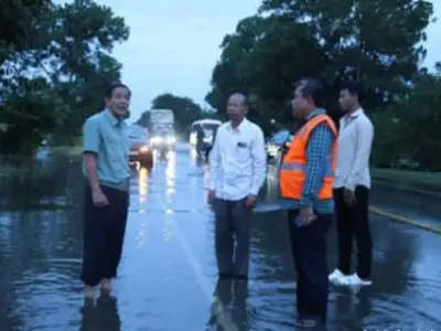 柬埔寨6号公路部分路段积水严重，当局呼吁民众提高警惕！