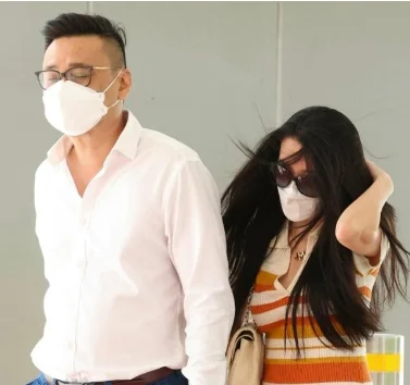 拍摄敏感视频上传群组还自设收费群，男子与小20岁越南妻子被罚