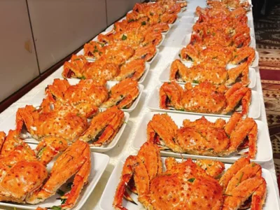 越南地产老板购入72只帝王蟹，举办员工聚会，花费近6万