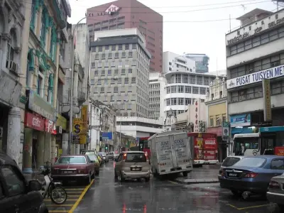 中国网友好奇原来马来西亚这5条街道，都是以华人名字命名的？