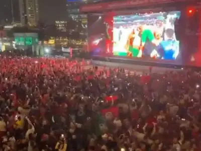 摩洛哥创造历史，进入世界杯决赛圈，迪拜街头爆发庆祝活动