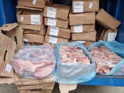 30吨冷冻猪肉被查，部分自中国走私至西港