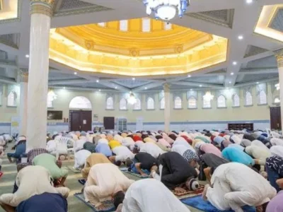 阿联酋总统呼吁为土耳其和叙利亚的地震遇难者举行葬礼祈祷