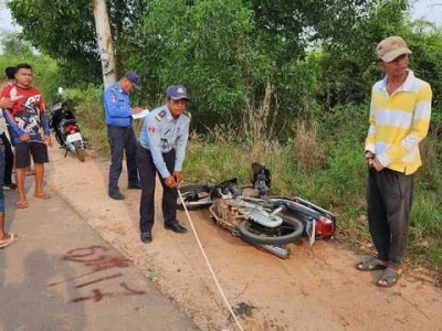 柬埔寨4号公路严重车祸，致1死1伤