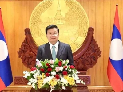 老挝通伦主席向越南新任国家主席武文赏致贺电