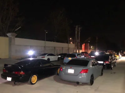半夜炸街扰民，金边警方查获16辆非法改装车！
