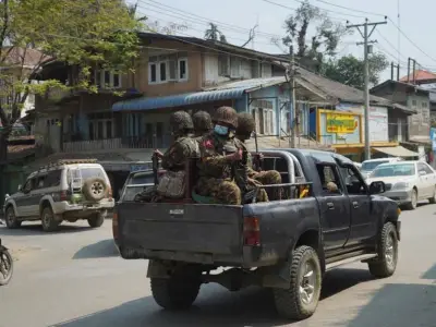 缅北边境小镇，军警开展抓捕行动，一天10多人被捕