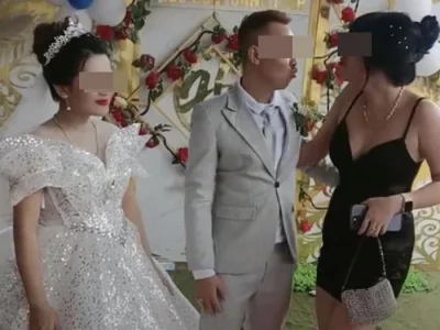 新婚当天，越南新郎当着新娘面亲吻其他女人，新娘当场悔婚