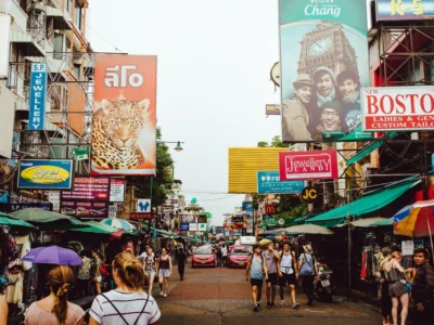 泰国旅游业提议免签证费，以吸引中国和印度游客