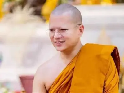 泰国知名冥想大师刚还俗！被控串谋私吞寺庙1个小目标！