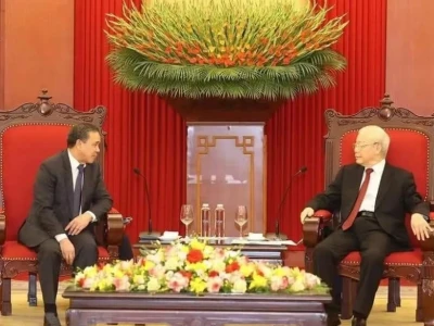 老挝驻越南大使卸任辞别越南总书记