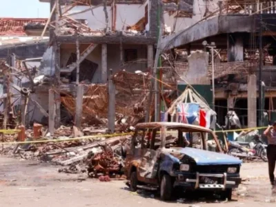 致202人死亡巴厘岛爆炸案，两名大马嫌犯认罪