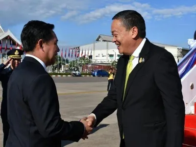 泰国总理赛塔专机抵达老挝！将与宋赛进行会谈...