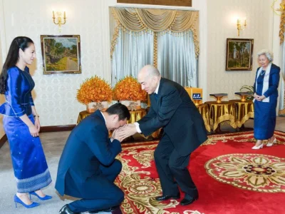 洪玛耐首相祝福国王国母身体健康