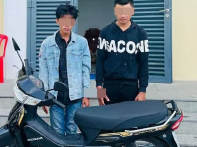 金边2名飞车党抢劫外国人，途中出车祸被捕！